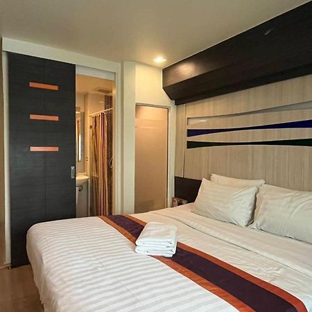 Orion Rooms Sukhumvit 11 Banguecoque Exterior foto