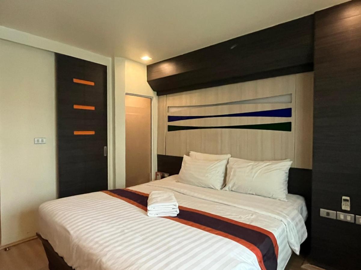 Orion Rooms Sukhumvit 11 Banguecoque Exterior foto