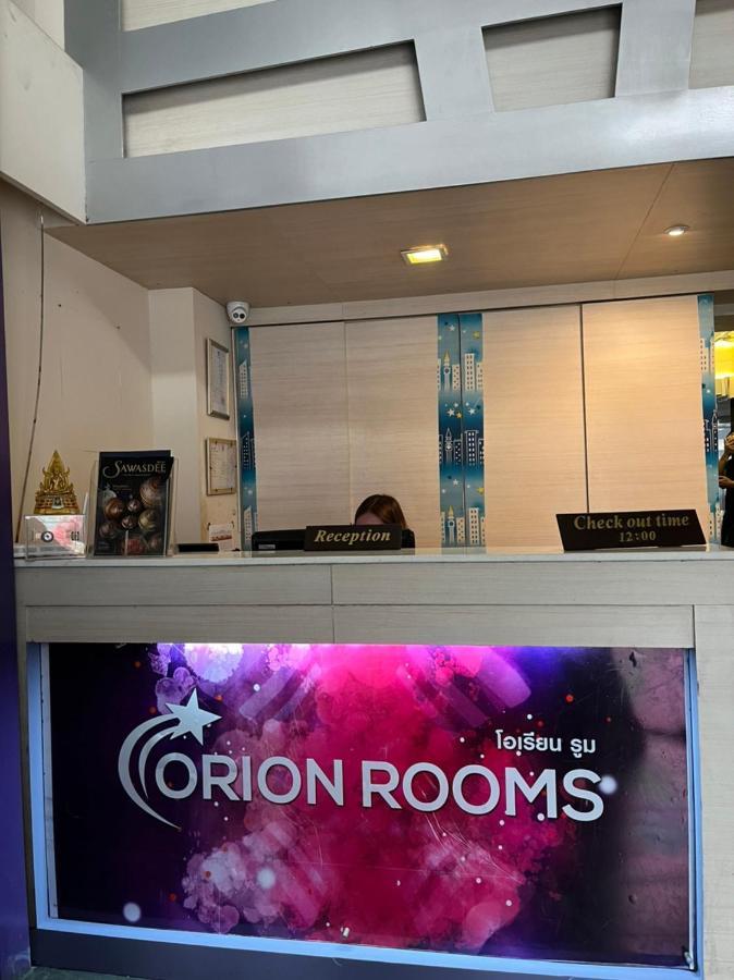 Orion Rooms Sukhumvit 11 Banguecoque Exterior foto